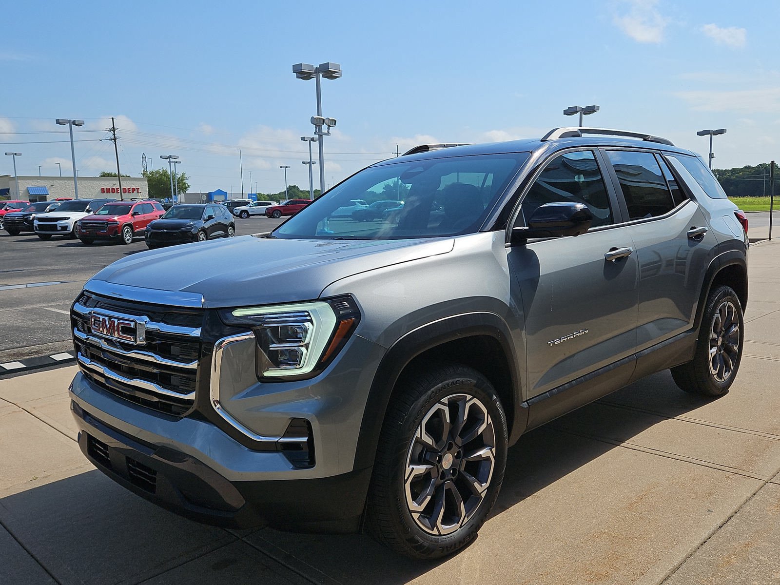 New 2027 GMC Terrain Elevation w/ Elevation Premium Package FWD image 2