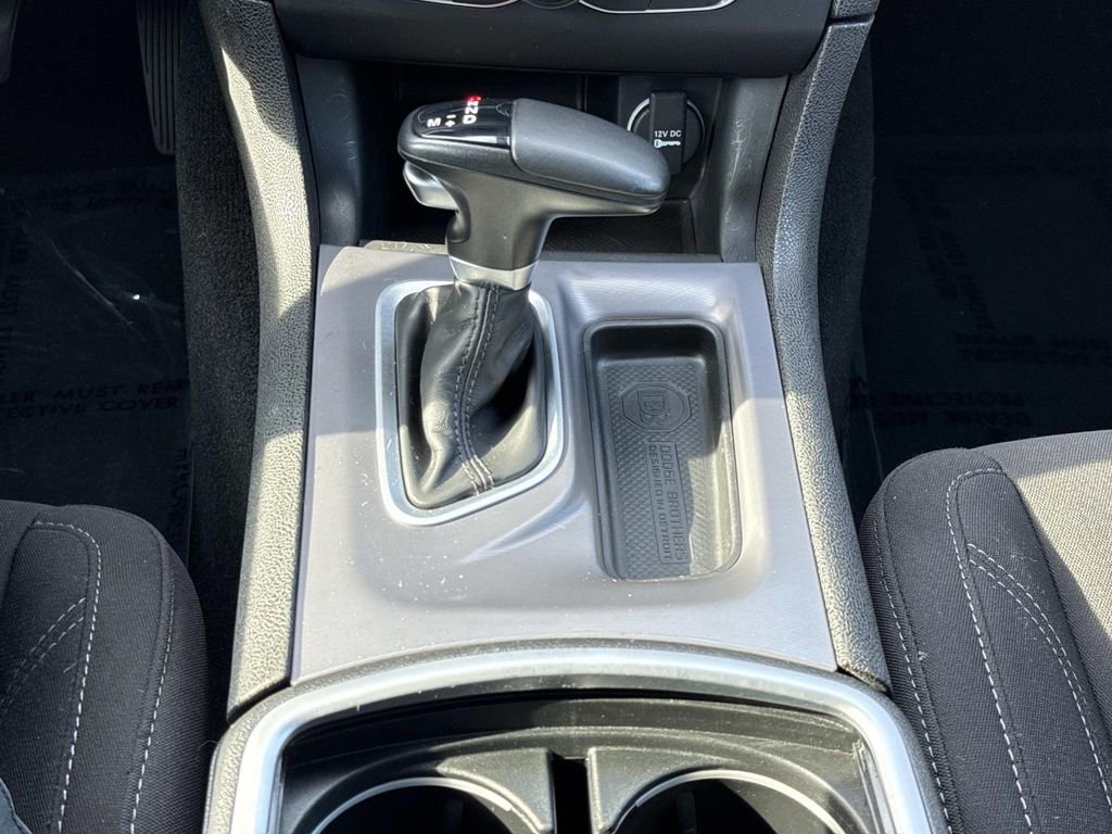 Used 2023 Dodge Charger SXT RWD image 6
