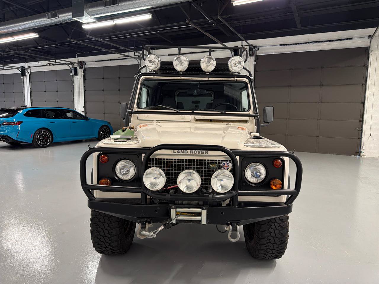 Used 1995 Land Rover Defender 90 AWD/4WD image 3