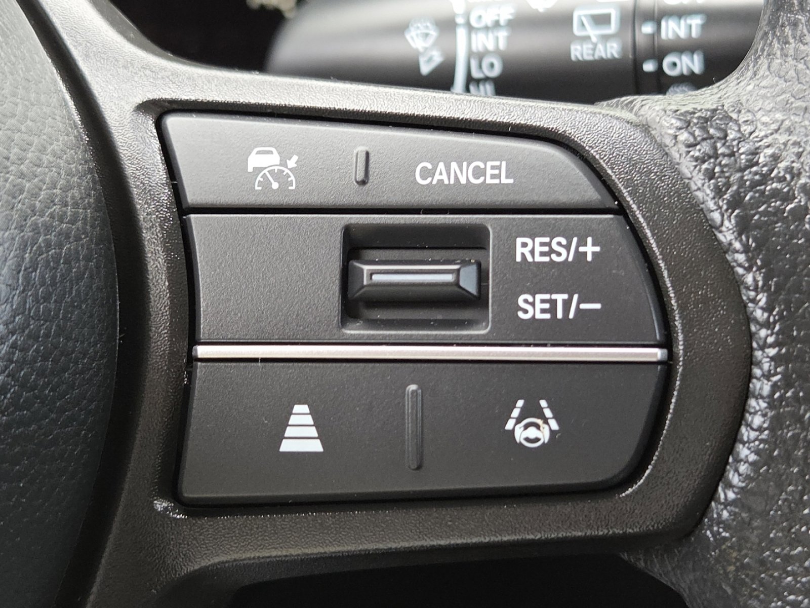 Certified 2026 Honda HR-V LX image 8
