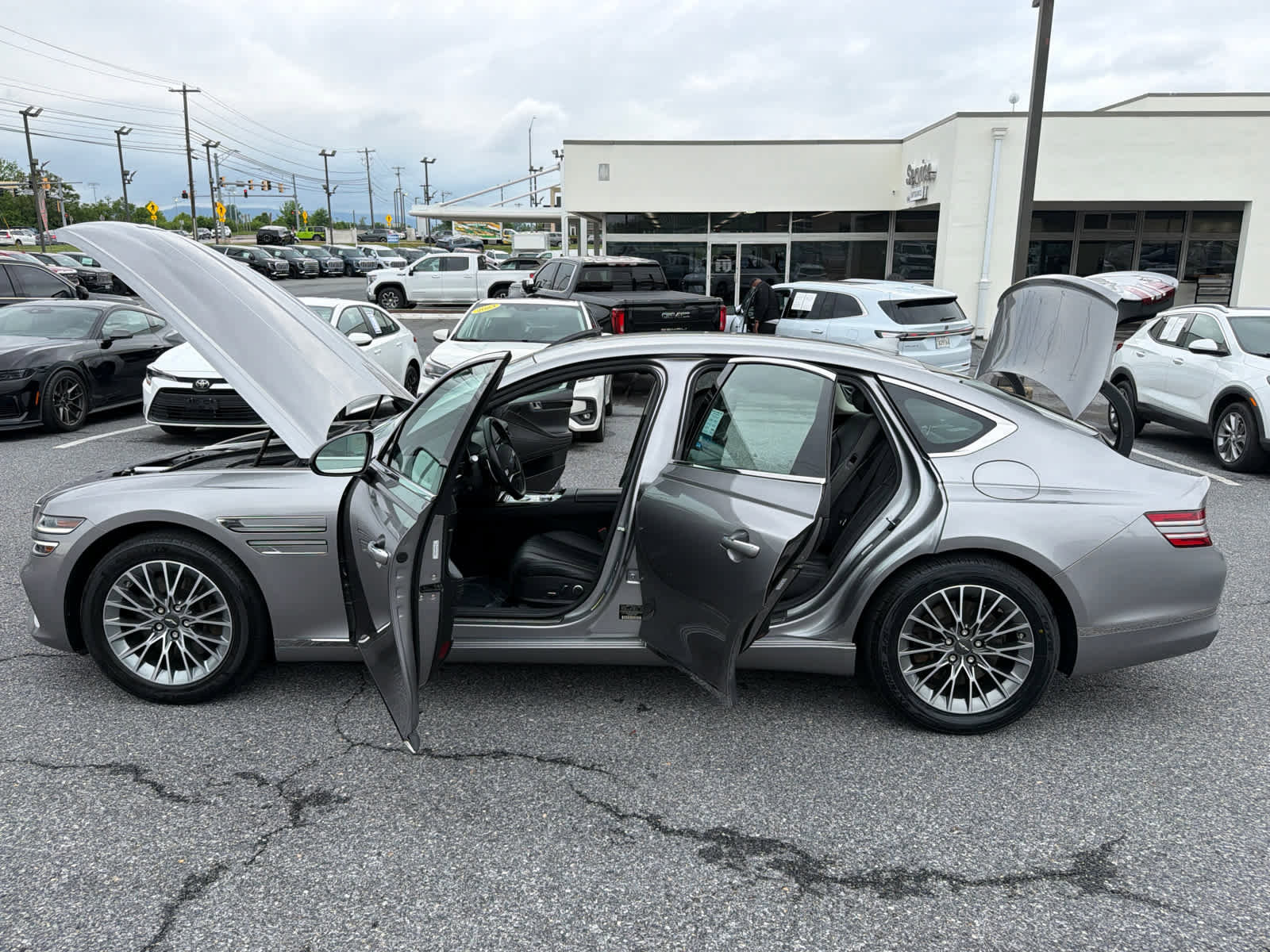 Used 2022 Genesis G80 2.5T AWD/4WD image 37