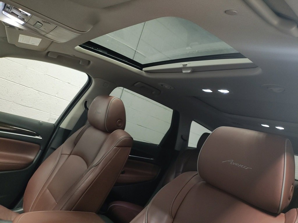 Used 2021 Buick Enclave Avenir w/ Avenir Technology Package image 26