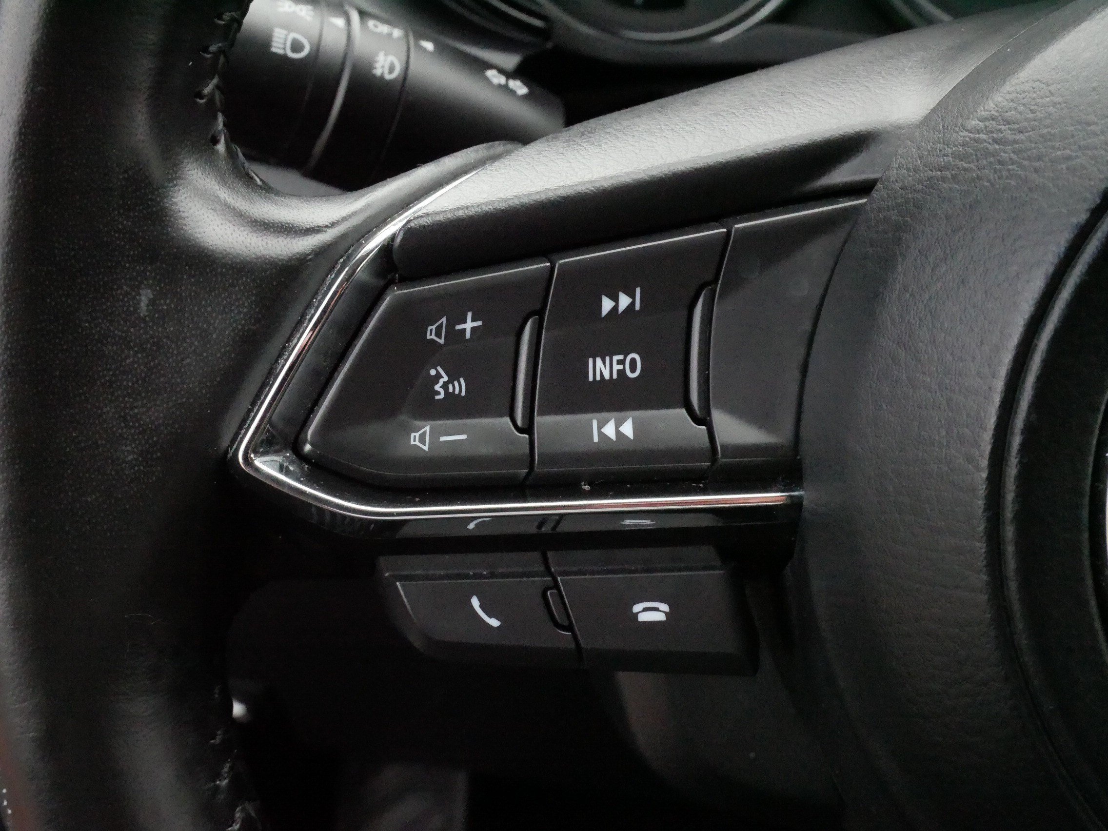 Used 2018 MAZDA CX-9 Touring w/ Touring Premium Package AWD/4WD image 27