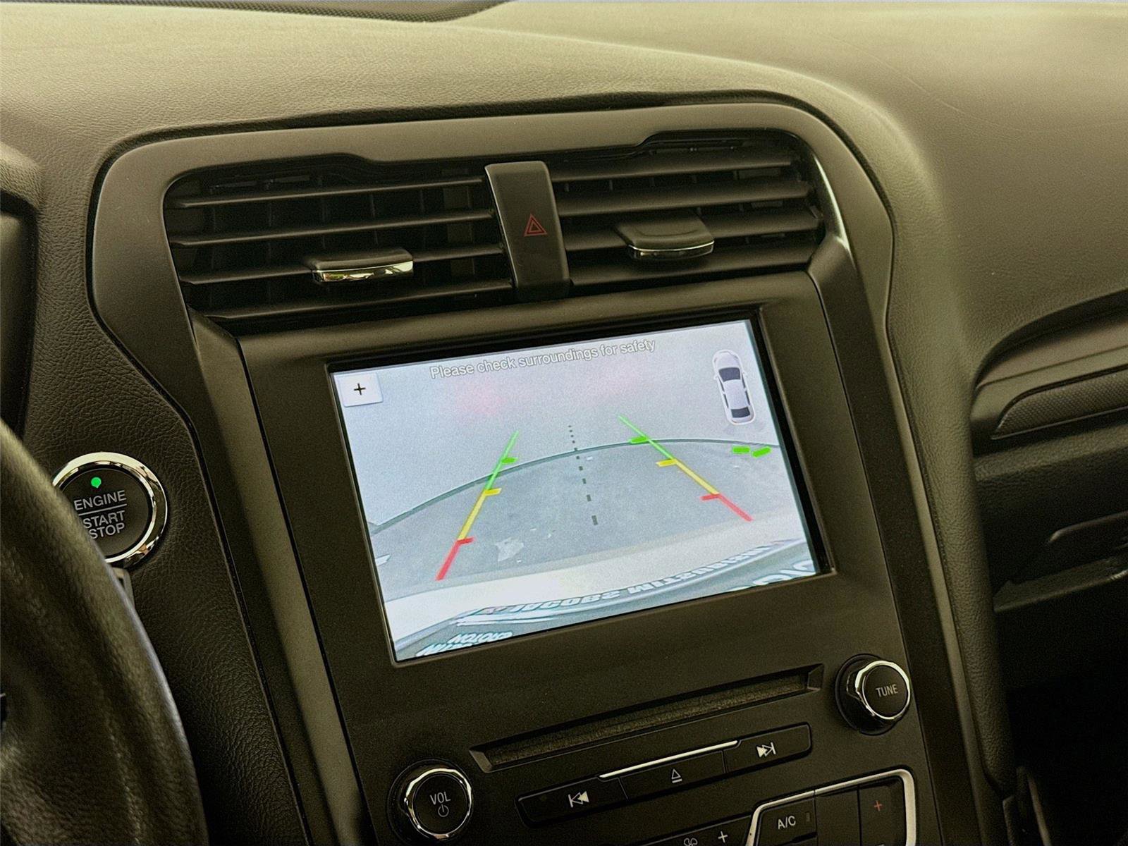 Used 2018 Ford Fusion SE w/ Equipment Group 201A image 13