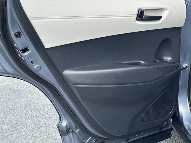 Certified 2025 Toyota Corolla Cross LE w/ Moonroof Package image 6