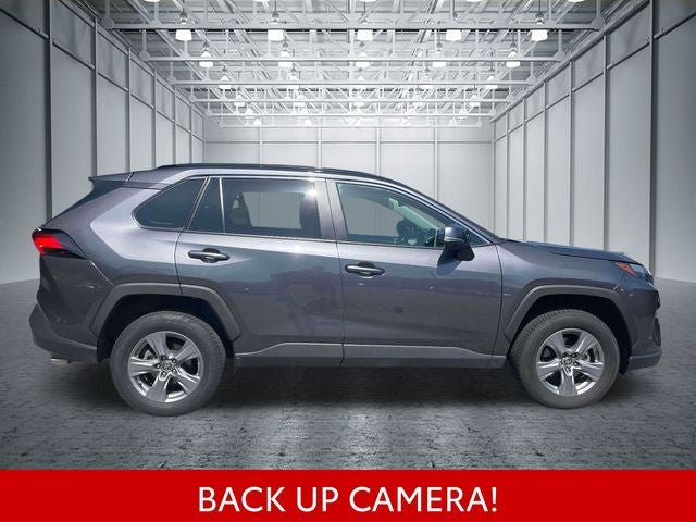 Used 2025 Toyota RAV4 XLE AWD/4WD image 5