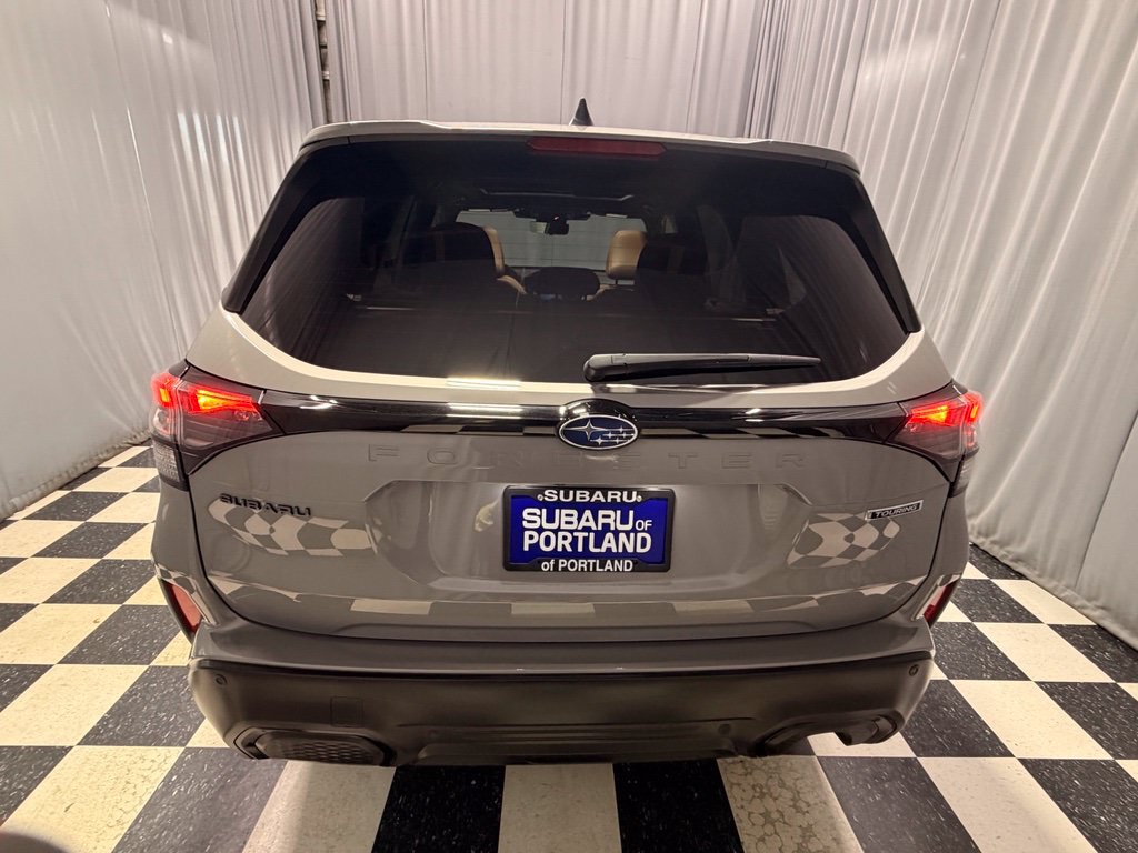 Certified 2025 Subaru Forester Touring AWD/4WD image 5