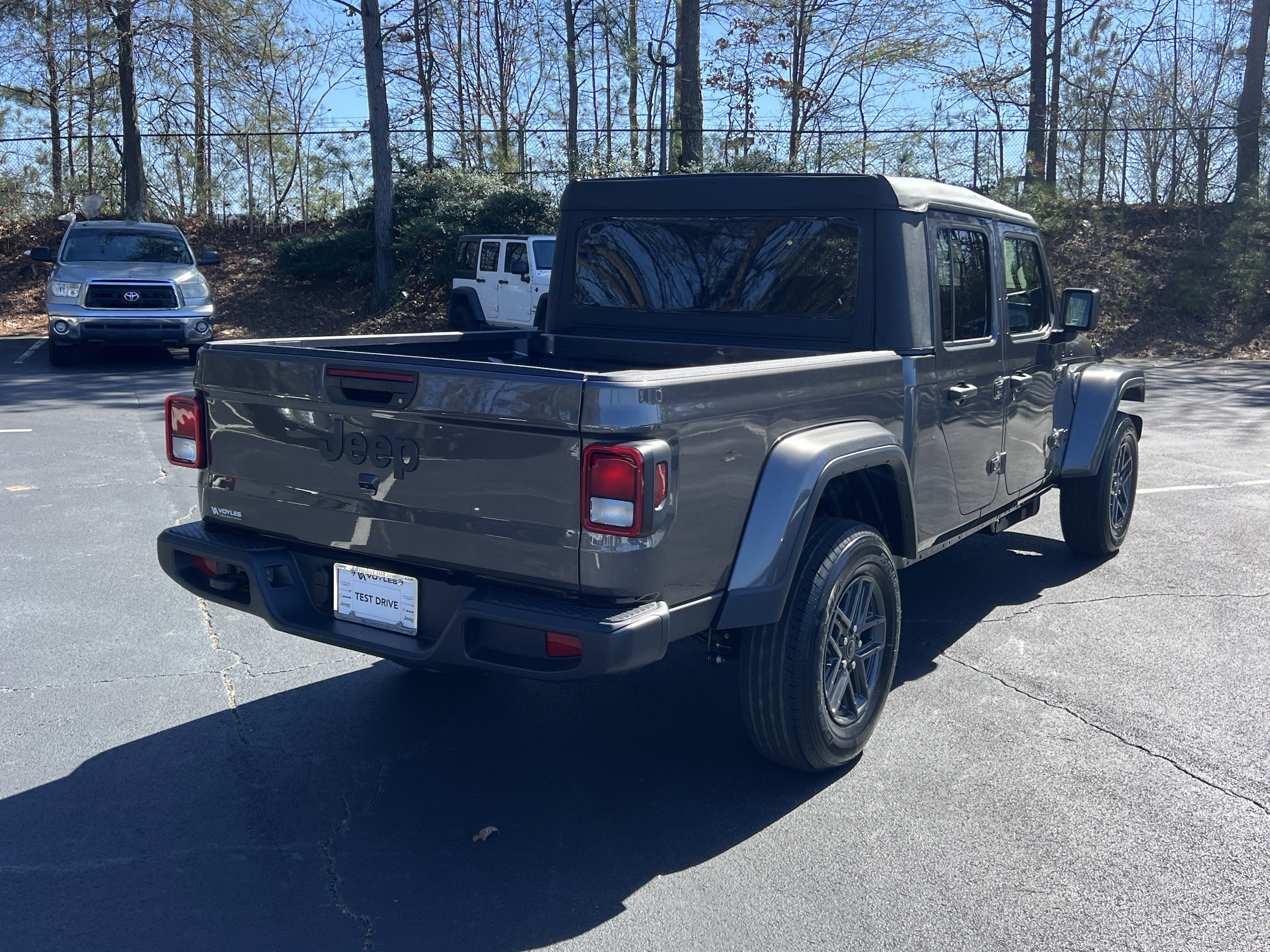 New 2026 Jeep Gladiator Sport image 8