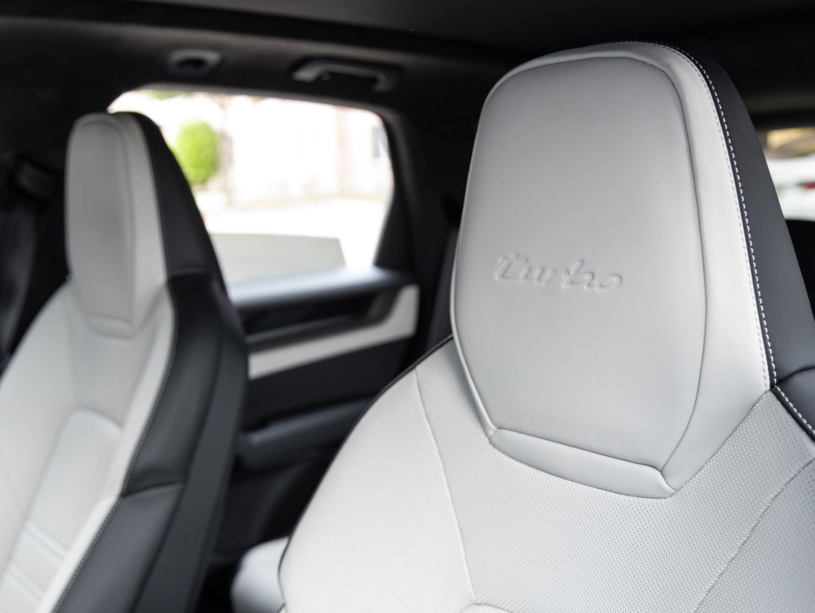 New 2026 Porsche Cayenne Turbo AWD/4WD image 24