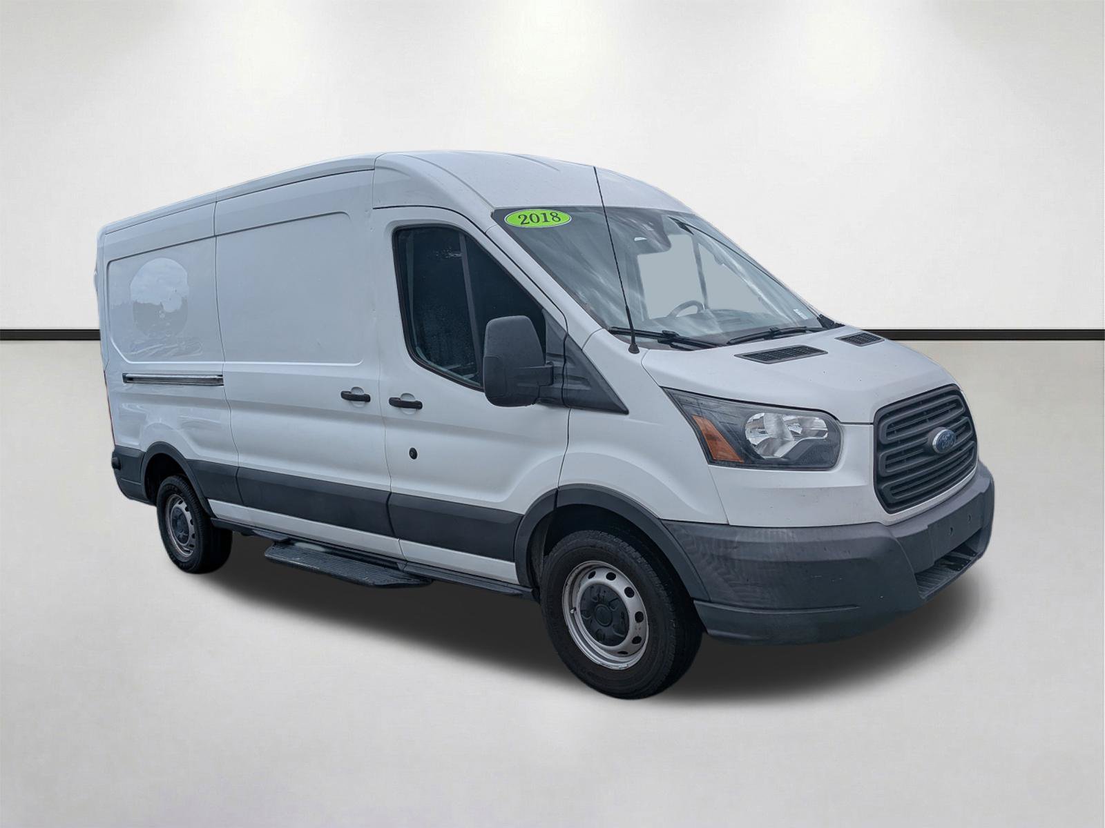 Used 2018 Ford Transit 250 148 Medium Roof RWD image 2