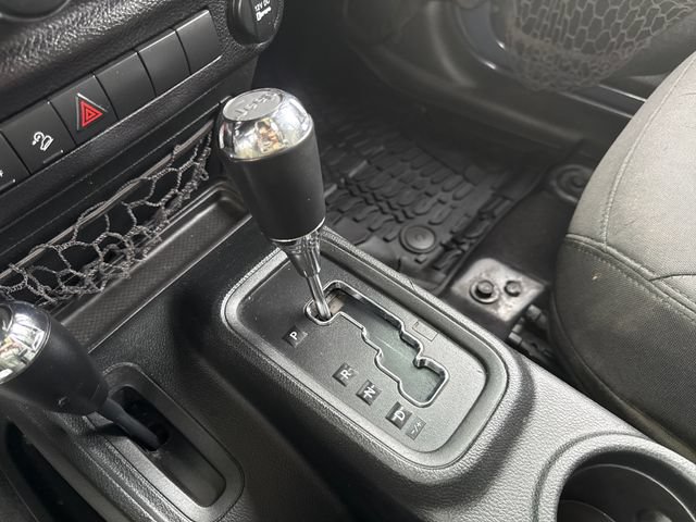 Used 2018 Jeep Wrangler Unlimited Sport S AWD/4WD image 25