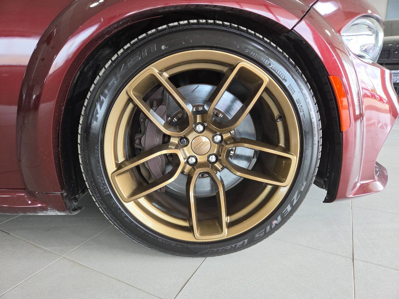 Used 2016 Dodge Charger SRT Hellcat RWD image 9