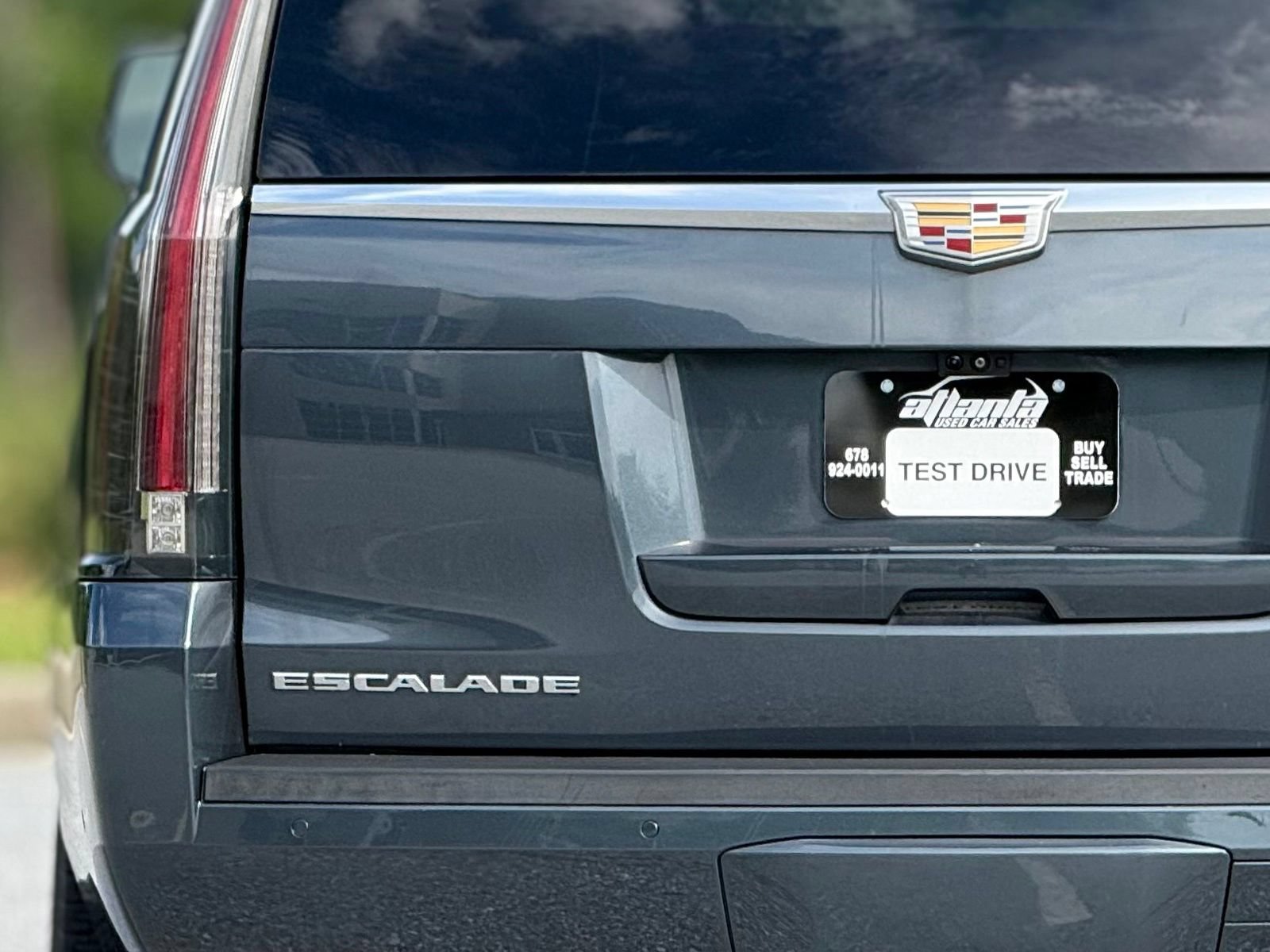 Used 2019 Cadillac Escalade Luxury AWD/4WD image 16