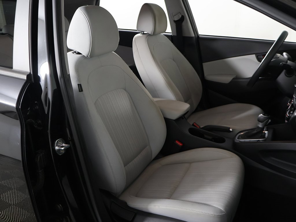 Used 2023 Hyundai Kona SEL w/ Cargo Package image 28