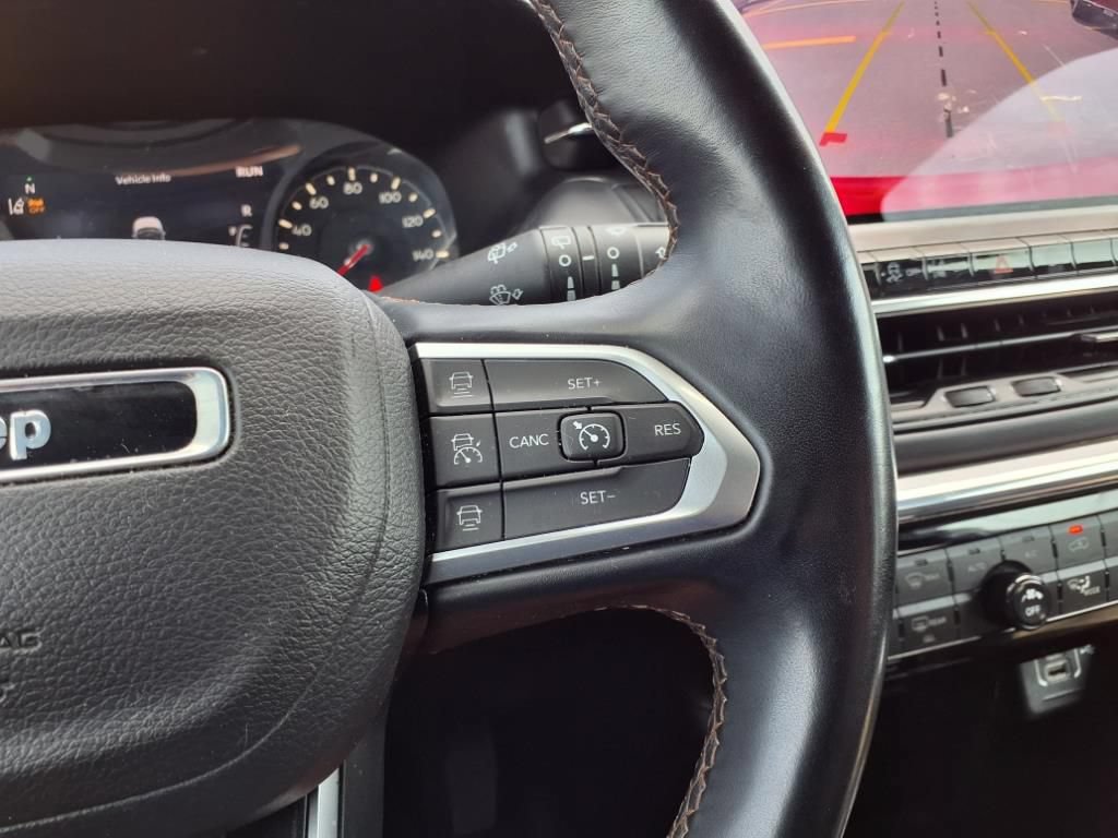 Used 2022 Jeep Compass Limited AWD/4WD image 34