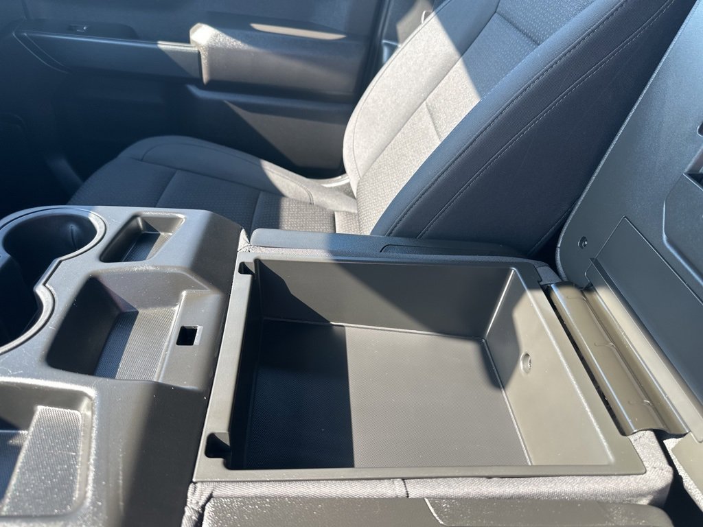 Used 2024 Chevrolet Silverado 3500 W/T image 48