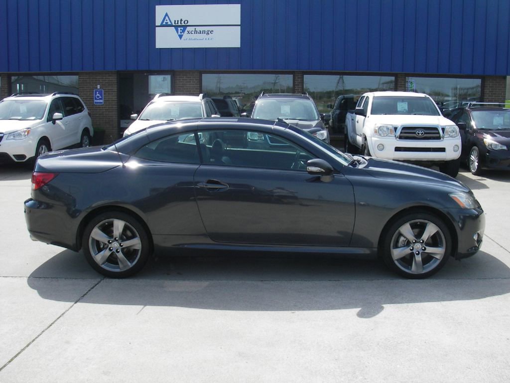 Used 2010 Lexus IS 250C image 11