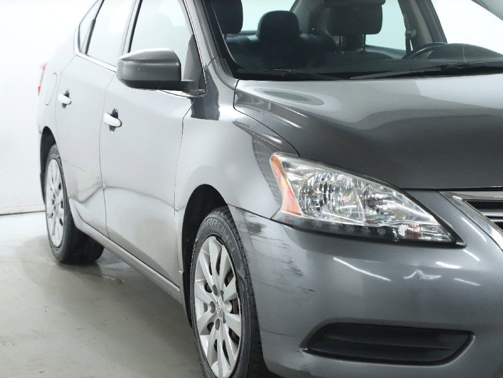 Used 2015 Nissan Sentra SV w/ Navigation Package image 9