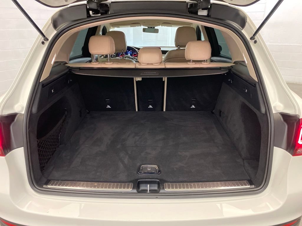 Used 2021 Mercedes-Benz GLC 300 image 20