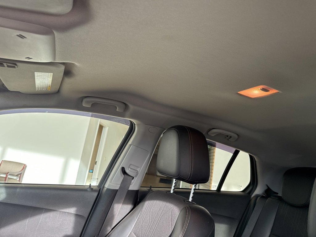 Used 2017 Chevrolet Trax LT w/ LT Convenience Package image 13