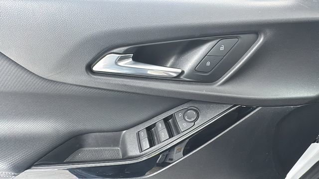 Used 2025 Chevrolet Equinox LT image 19