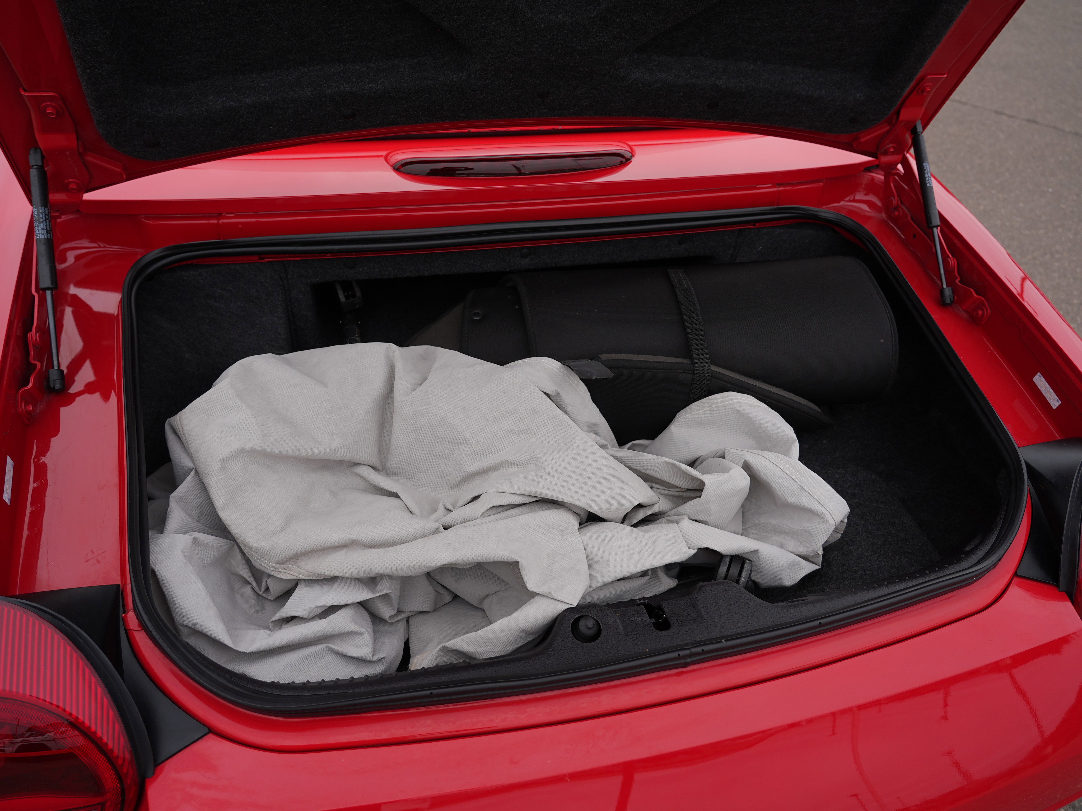 Used 2004 Ford Thunderbird Deluxe image 29