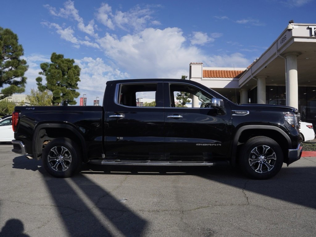 Used 2024 GMC Sierra 1500 SLT image 3