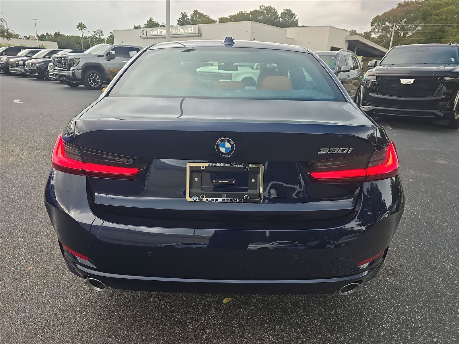 Used 2026 BMW 330i Sedan w/ Convenience Package RWD image 4