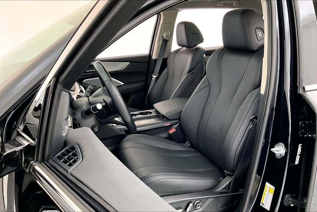 Certified 2025 Acura MDX SH-AWD image 31