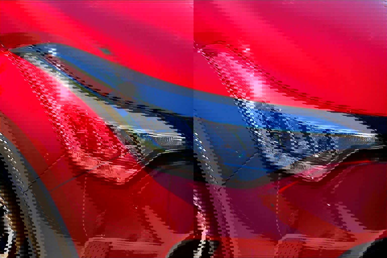 Used 2020 Toyota C-HR XLE FWD image 26