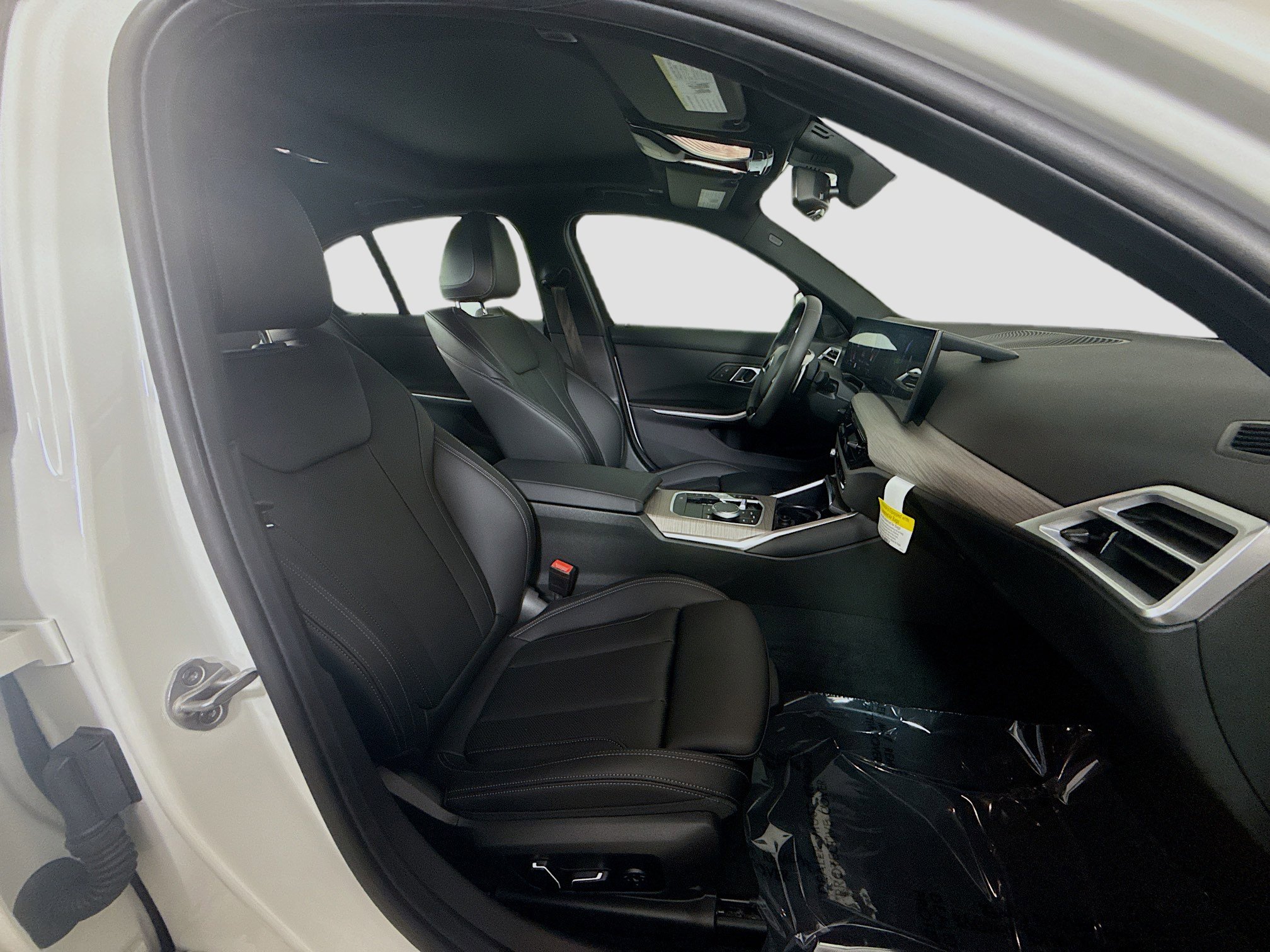 Used 2026 BMW 330i Sedan image 29