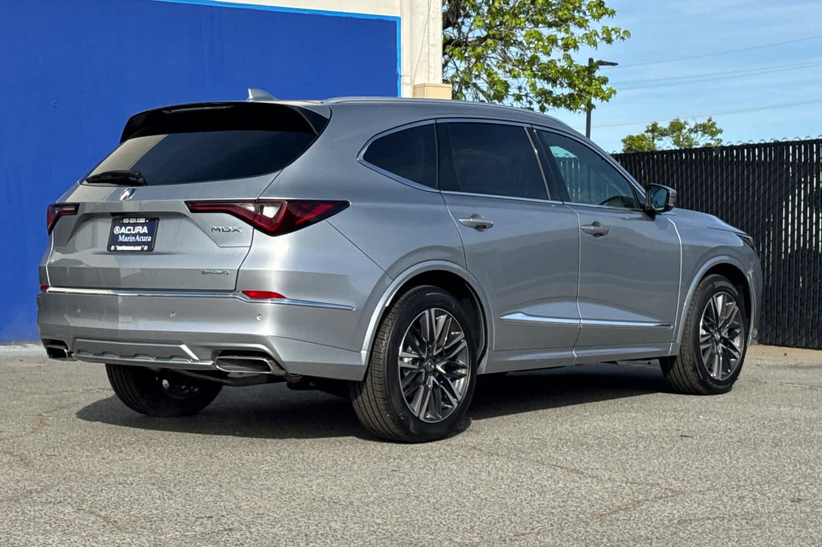 New 2026 Acura MDX w/ Advance Package AWD/4WD image 4