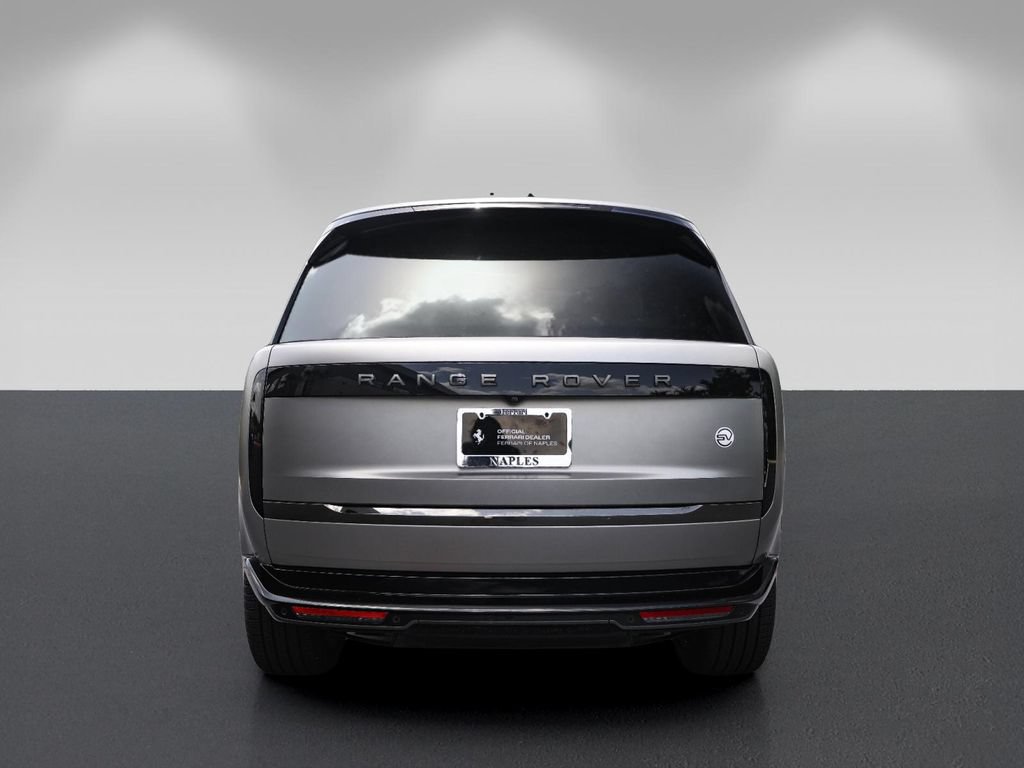 Used 2023 Land Rover Range Rover SV AWD/4WD image 4