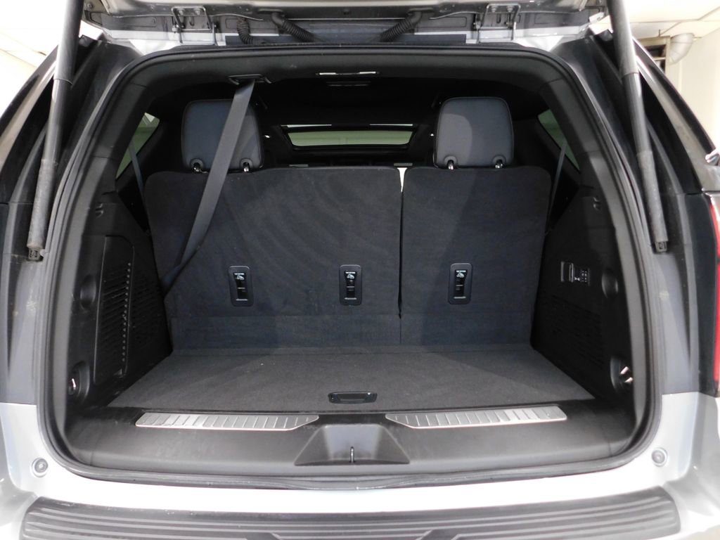 Used 2024 Chevrolet Tahoe Premier w/ Premium Package AWD/4WD image 88