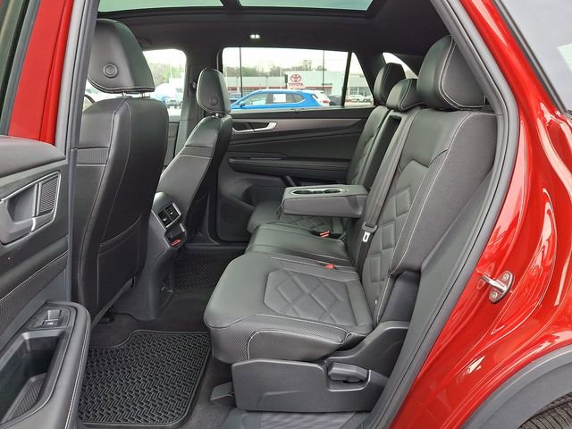 Used 2024 Volkswagen Atlas Cross Sport SE image 14