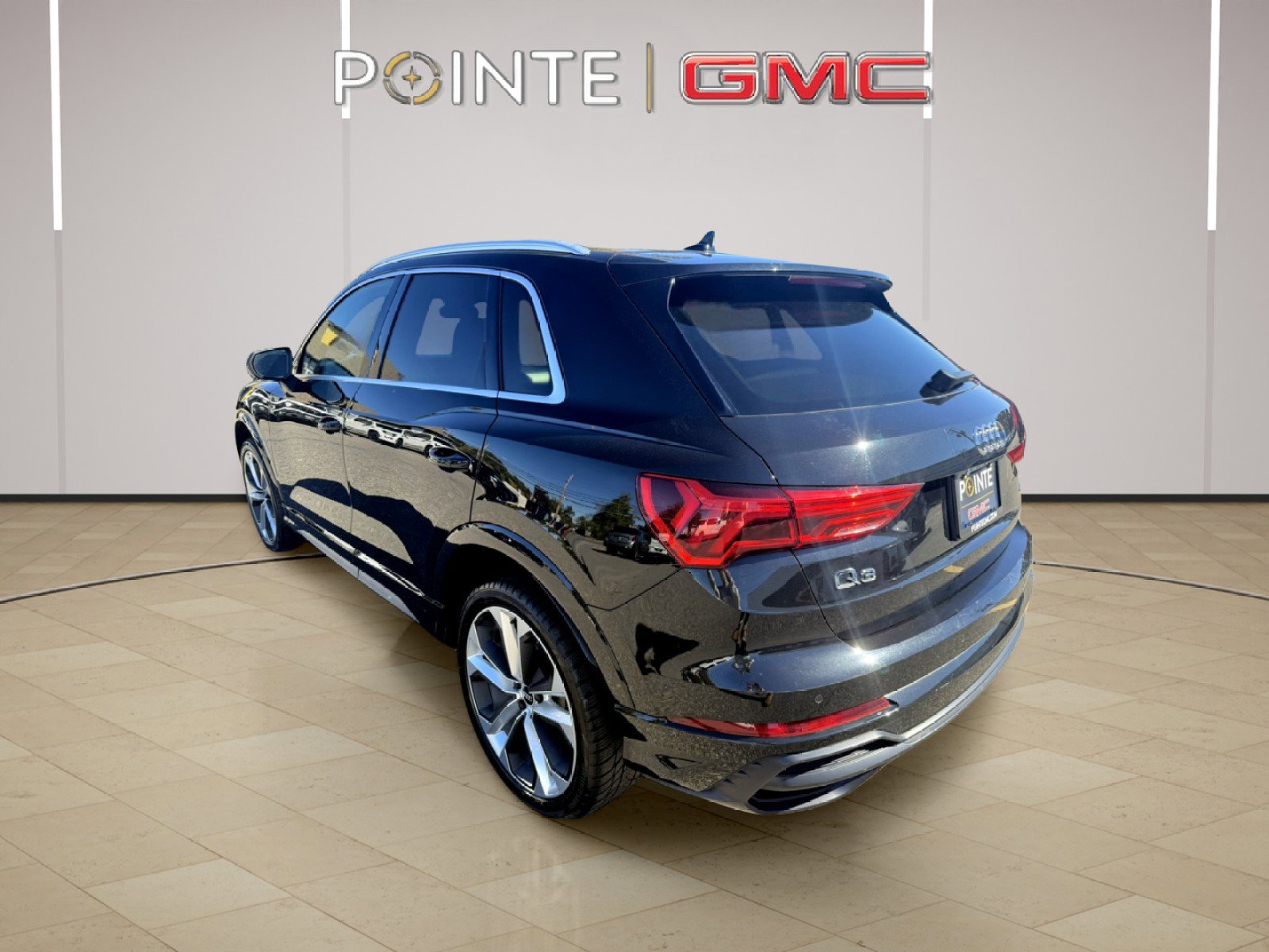 Used 2021 Audi Q3 2.0T Premium Plus w/ Premium Plus Package image 7