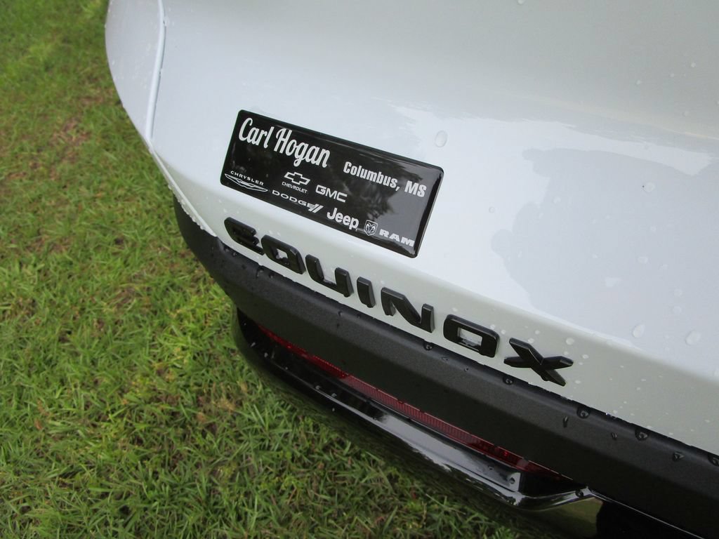 New 2026 Chevrolet Equinox RS w/ Convenience Package III FWD image 11