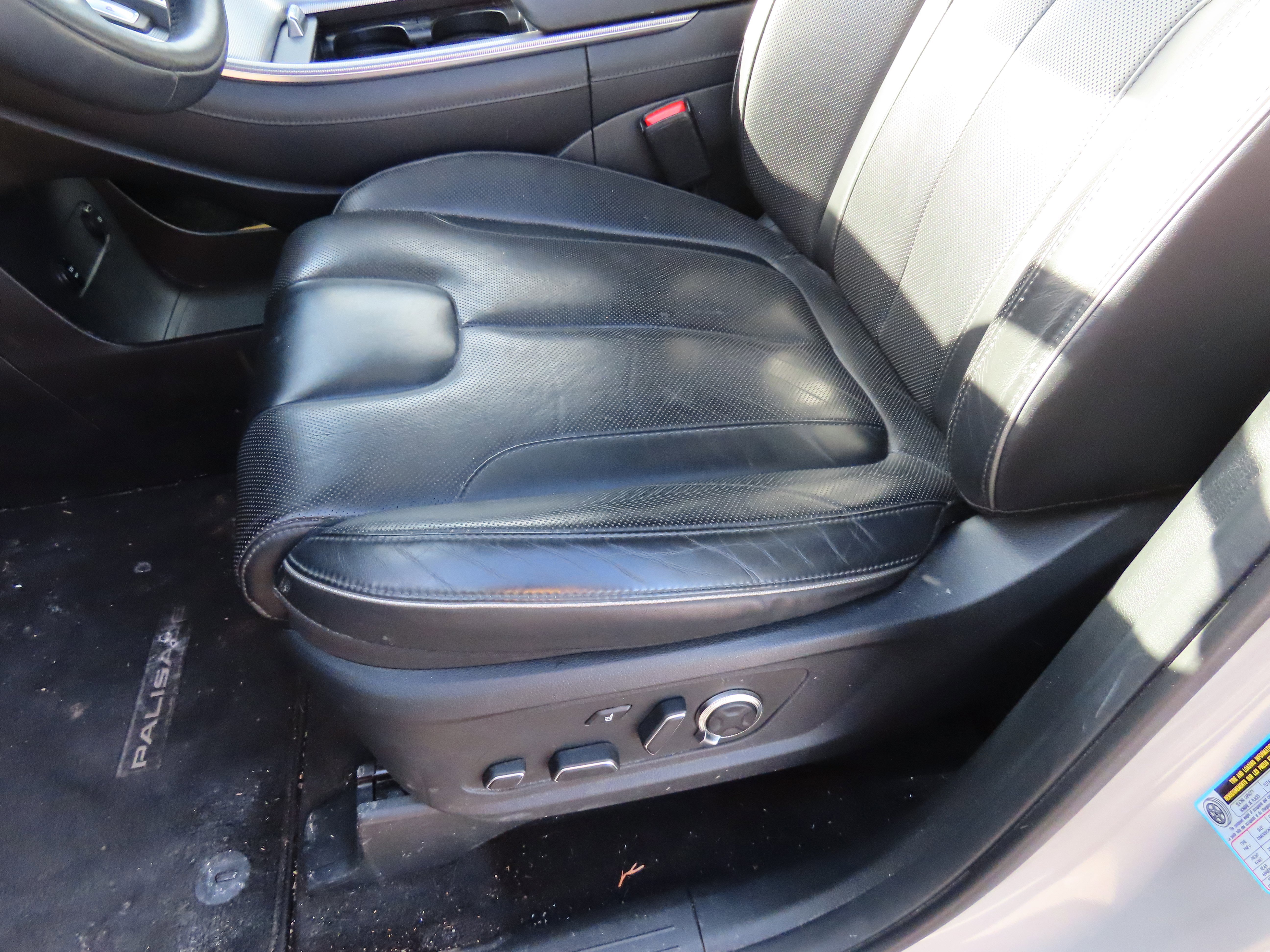 Used 2023 Hyundai Palisade Calligraphy image 35