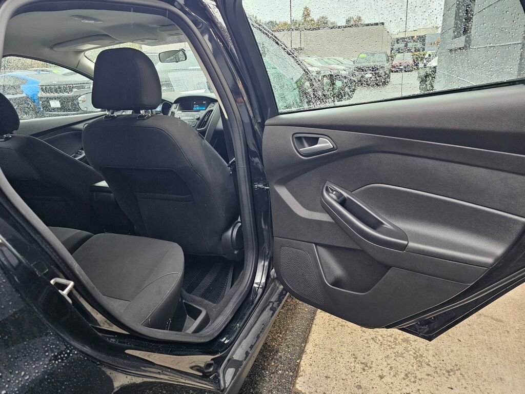 Used 2016 Ford Focus SE image 13