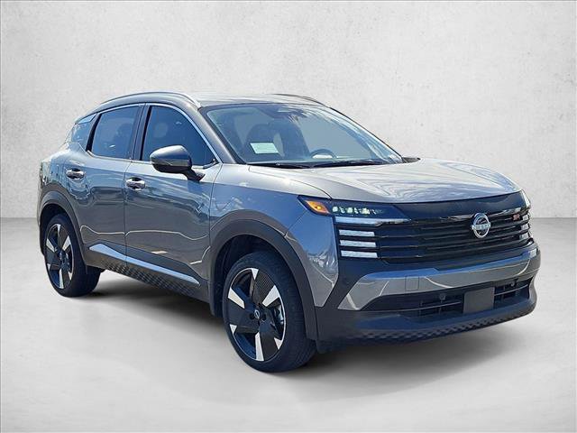 Used 2025 Nissan Kicks SR FWD image 3