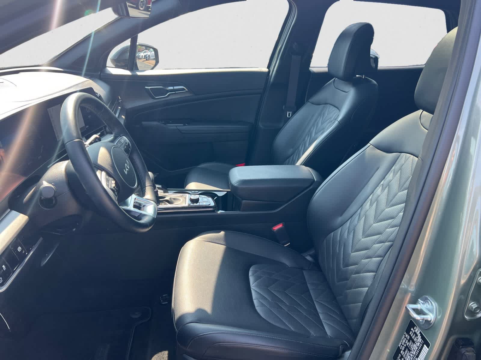 Certified 2024 Kia Sportage X-Pro AWD/4WD image 17