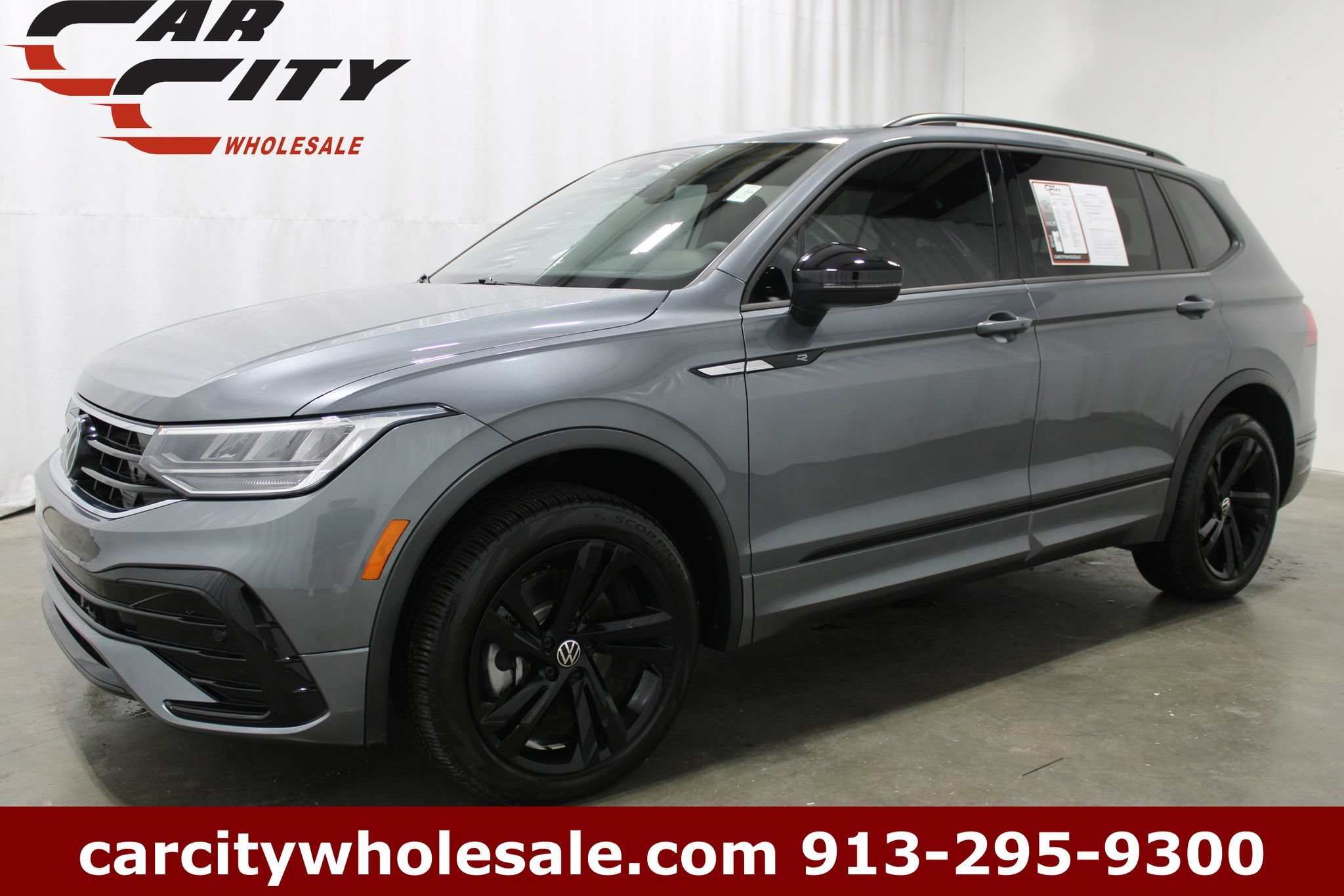 Used 2024 Volkswagen Tiguan SE R-Line