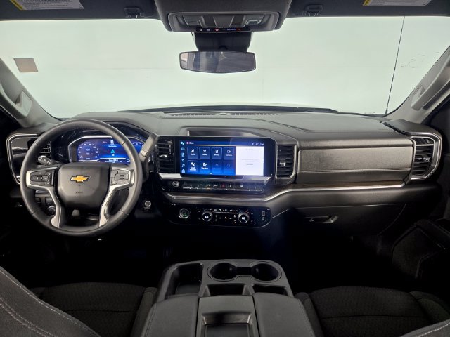 Used 2023 Chevrolet Silverado 1500 LT AWD/4WD image 24
