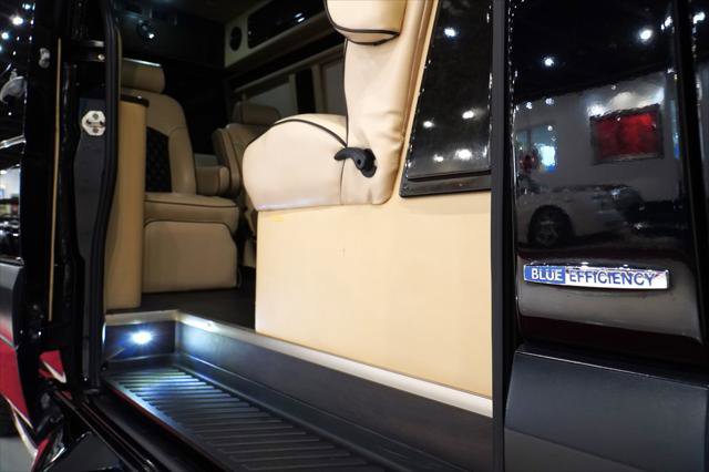 Used 2016 Mercedes-Benz Sprinter 2500 image 15