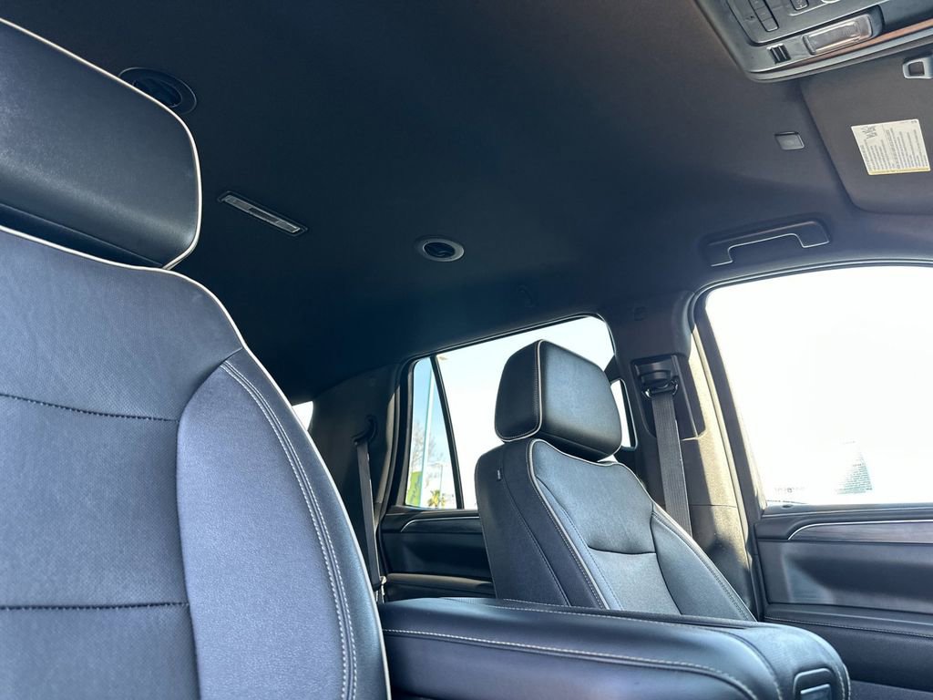 Used 2023 GMC Yukon SLT RWD image 17