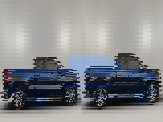 Used 2020 Chevrolet Silverado 1500 LT w/ Convenience Package image 4