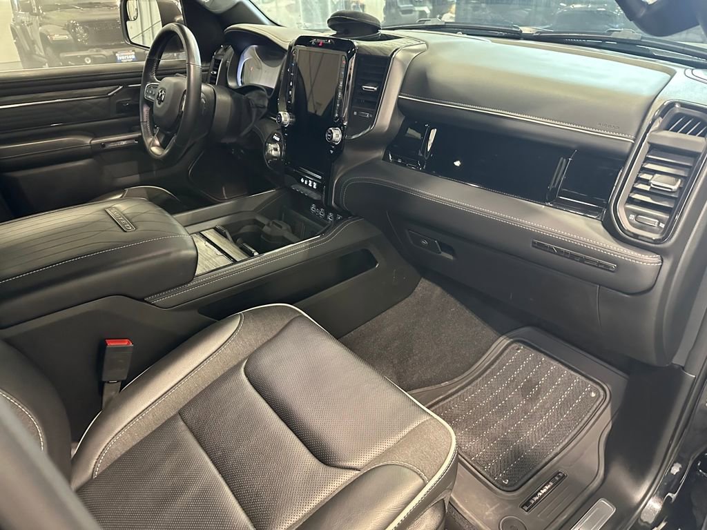 Used 2025 RAM 1500 Limited AWD/4WD image 30