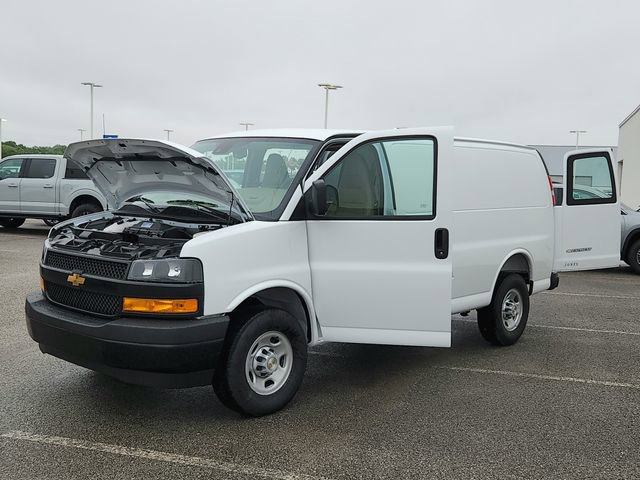 New 2026 Chevrolet Express 3500 RWD image 11