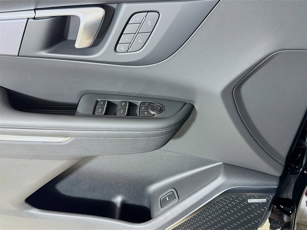 New 2026 Buick Enclave Sport Touring w/ Power Package image 16