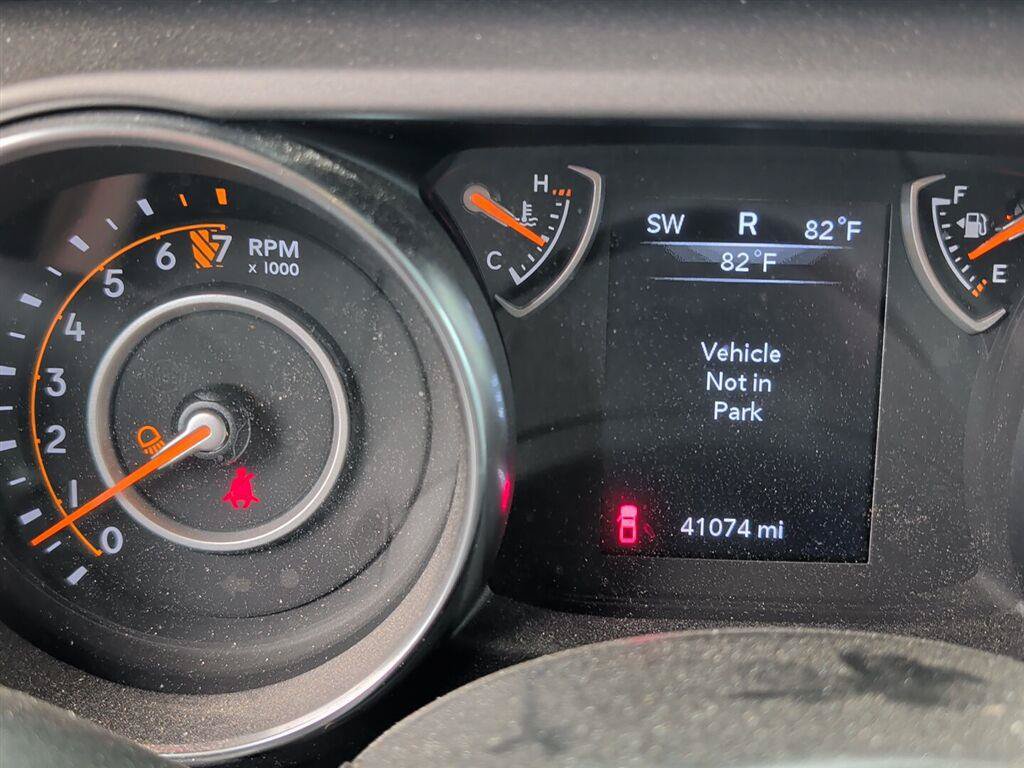 Used 2022 Jeep Gladiator Sport AWD/4WD image 24